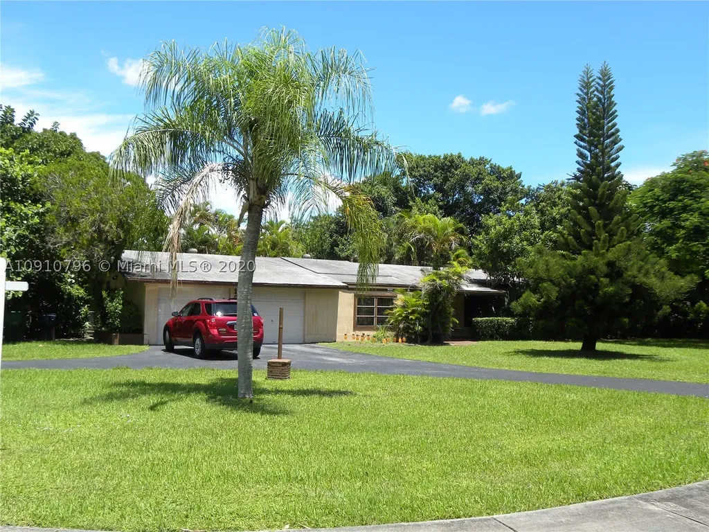 10075 SW 135th Street Miami FL 33176