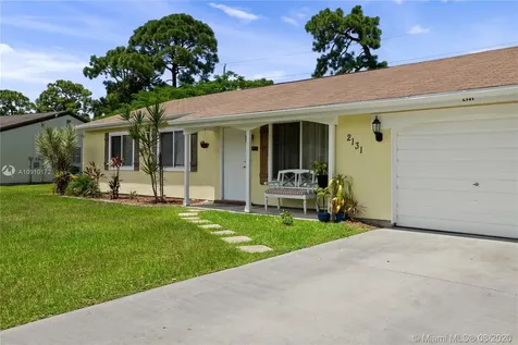 2131 SE Flagstone Court Port St. Lucie FL 34952