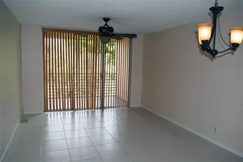 5763 NW 98th Avenue Doral FL 33178