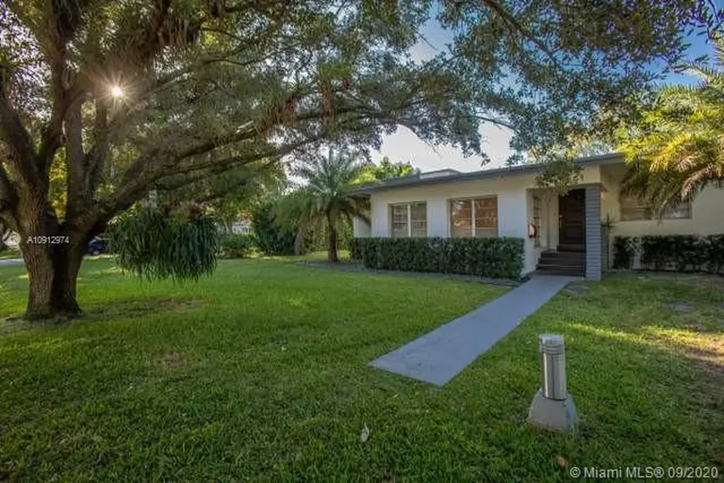 500 Wren Avenue Miami Springs FL 33166