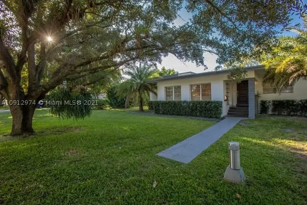 500 Wren Avenue Miami Springs FL 33166