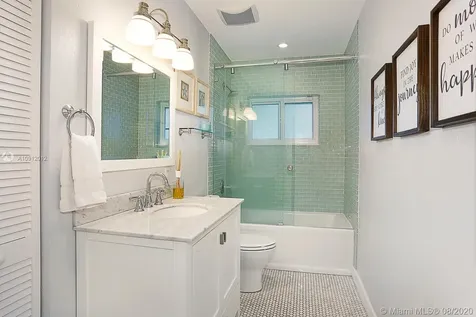 5901 SW 50th Terrace Miami FL 33155
