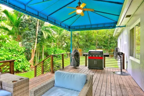5901 SW 50th Terrace Miami FL 33155