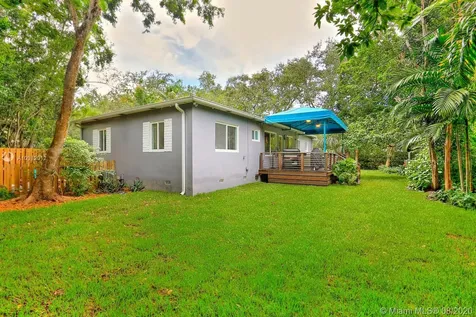 5901 SW 50th Terrace Miami FL 33155