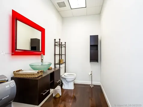 2020 Ponce De Leon Boulevard Coral Gables FL 33134