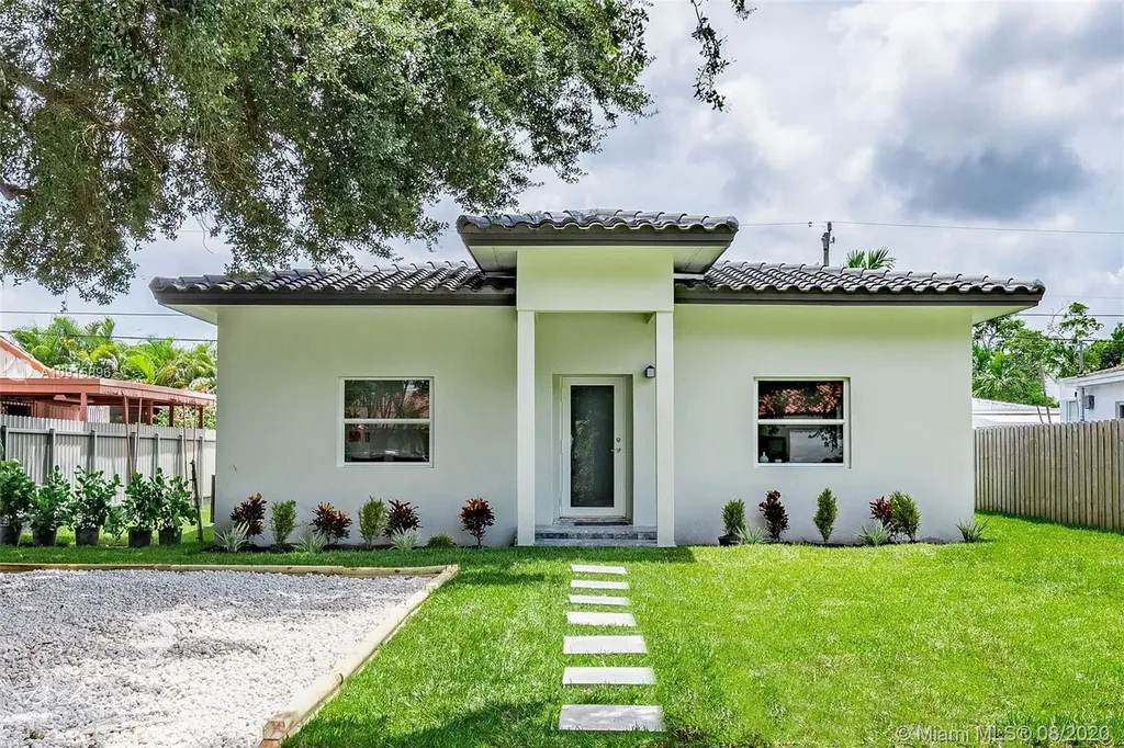 4250 SW 13th Street Miami FL 33134