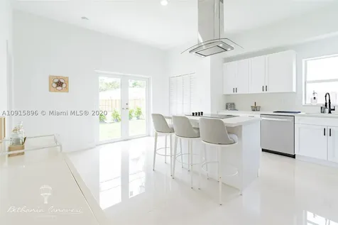 4250 SW 13th Street Miami FL 33134