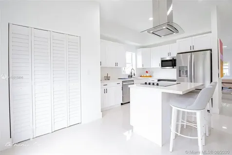 4250 SW 13th Street Miami FL 33134