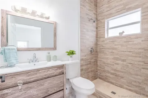 4250 SW 13th Street Miami FL 33134