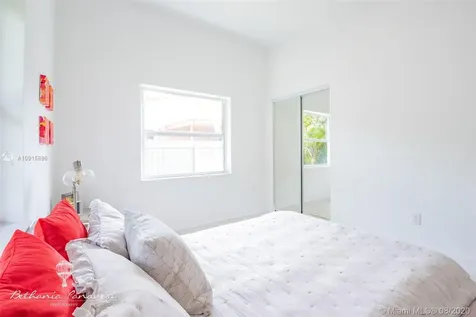 4250 SW 13th Street Miami FL 33134