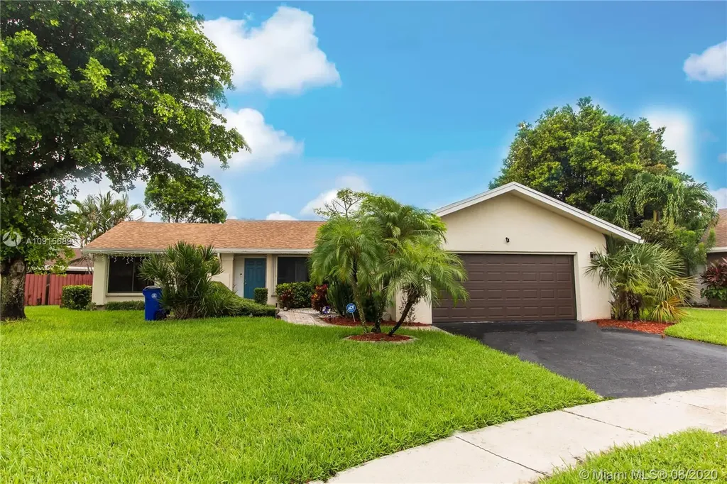 1055 SW 55th Way Margate FL 33068