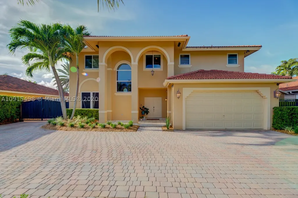 15810 SW 99th Terrace Miami FL 33196