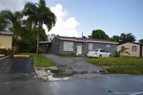 1631 N 68th Avenue Hollywood FL 33024