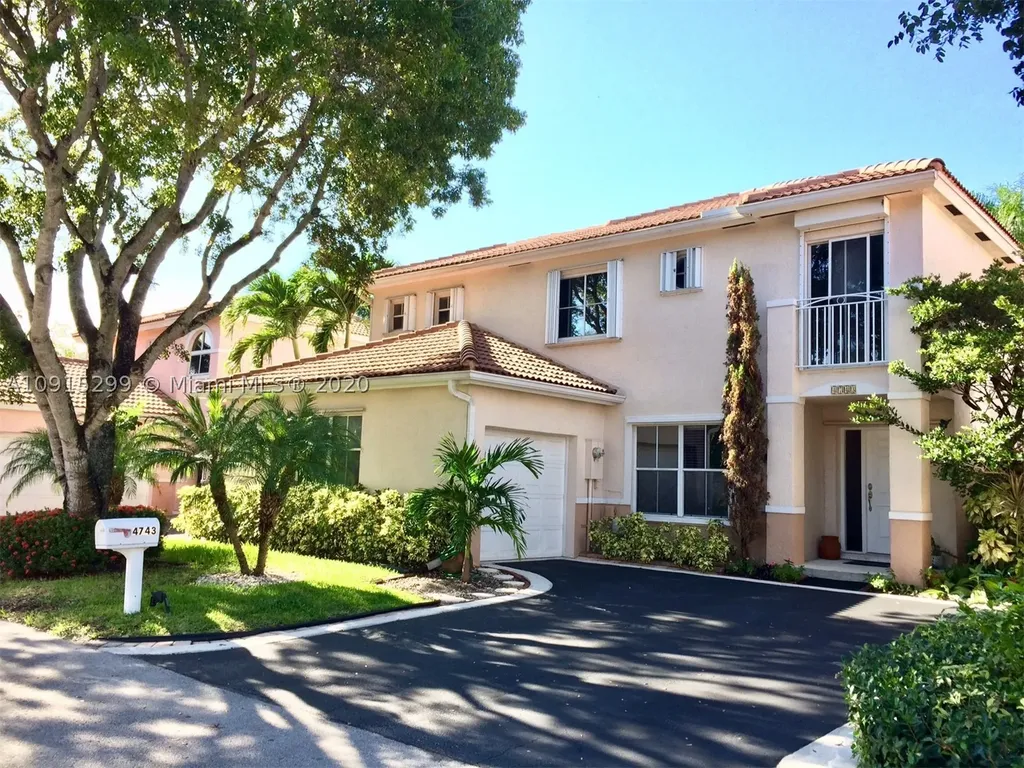 4743 NW 7th Manor Coconut Creek FL 33063