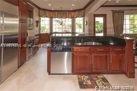 6045 La Gorce Drive Miami Beach FL 33140