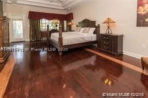 6045 La Gorce Drive Miami Beach FL 33140