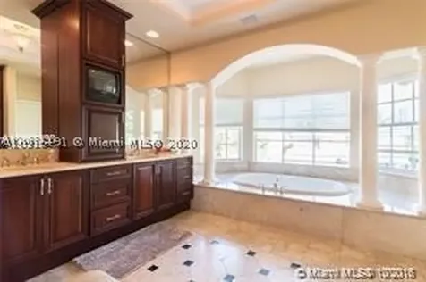 6045 La Gorce Drive Miami Beach FL 33140