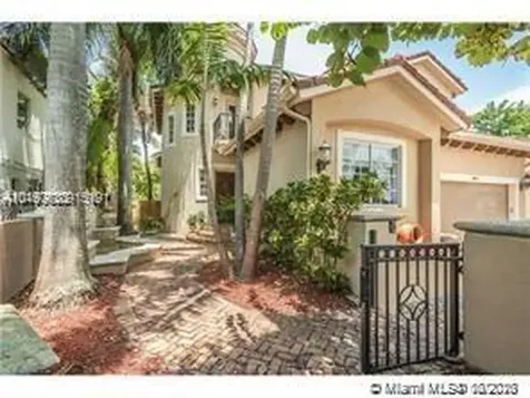 6045 La Gorce Drive Miami Beach FL 33140