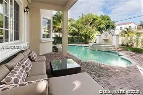 6045 La Gorce Drive Miami Beach FL 33140