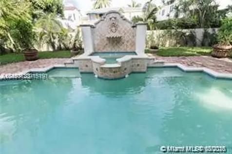 6045 La Gorce Drive Miami Beach FL 33140