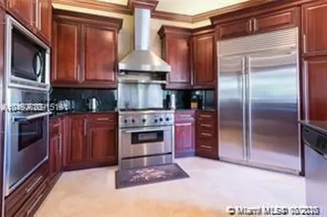 6045 La Gorce Drive Miami Beach FL 33140