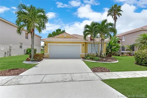 19324 SW 4th Street Pembroke Pines FL 33029