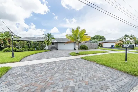 6306 Lakeshore Drive Margate FL 33063