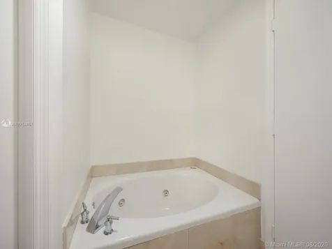 671 Biltmore Way Coral Gables FL 33134
