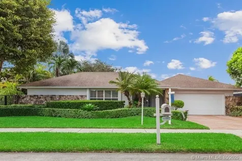 9814 SW 115th Court Miami FL 33176