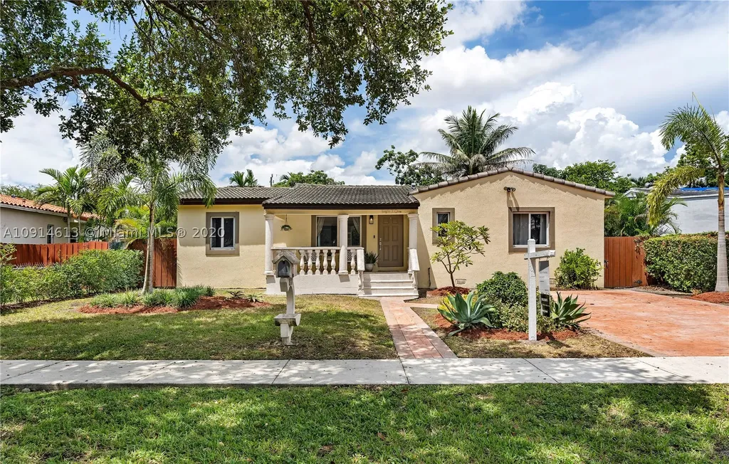 871 Plover Avenue Miami Springs FL 33166