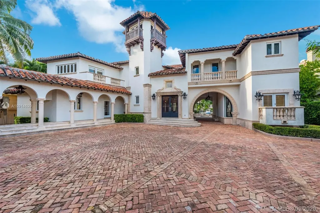 282 Carabela Court Coral Gables FL 33143