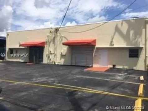 2735 NW 21st Street Miami FL 33142