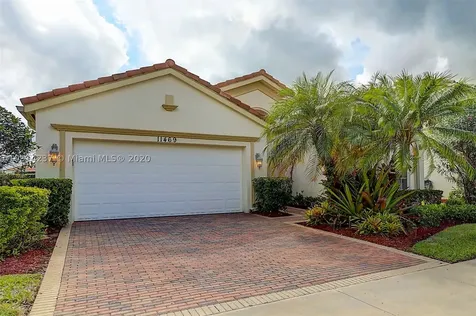 11469 SW Kingslake Circle Port St. Lucie FL 34987