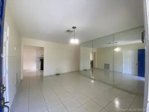 6251 NW 37th Terrace Virginia Gardens FL 33166