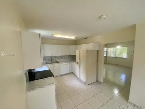 6251 NW 37th Terrace Virginia Gardens FL 33166
