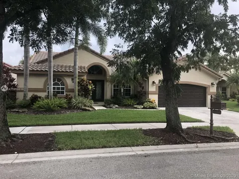 694 Verona Court Weston FL 33326