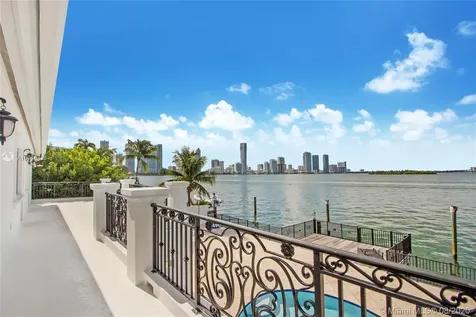 1001 N Venetian Drive Miami FL 33139