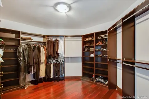 1001 N Venetian Drive Miami FL 33139