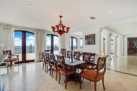 1001 N Venetian Drive Miami FL 33139