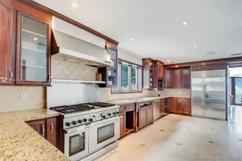 1001 N Venetian Drive Miami FL 33139