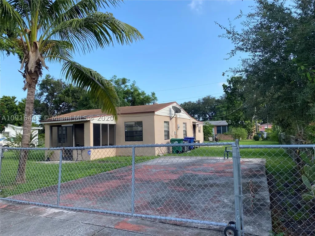2386 NW 96th Street Miami FL 33147