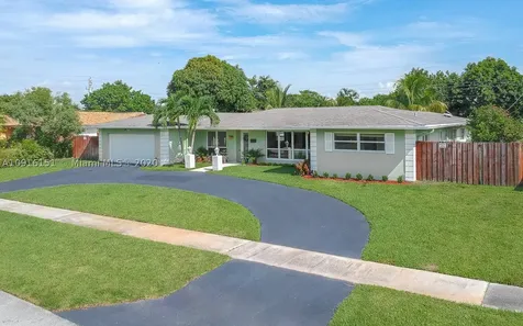 4315 Lincoln Street Hollywood FL 33021