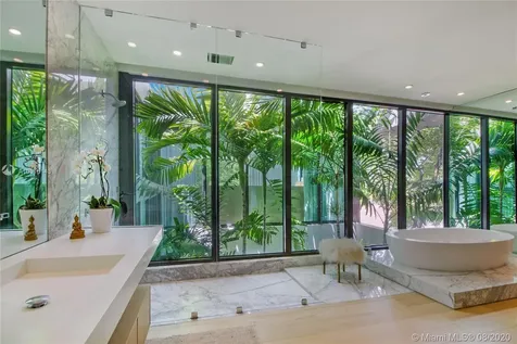2300 Sunset Drive Miami Beach FL 33140