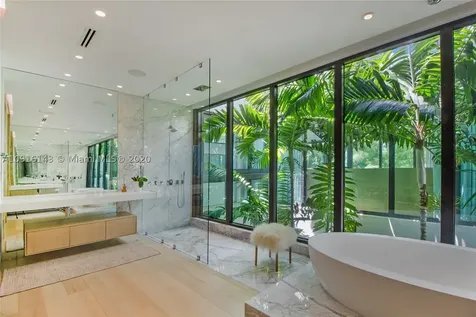 2300 Sunset Drive Miami Beach FL 33140