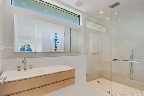 2300 Sunset Drive Miami Beach FL 33140