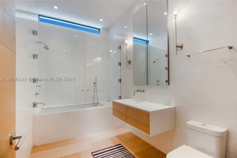 2300 Sunset Drive Miami Beach FL 33140