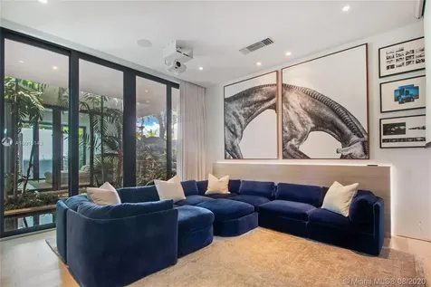 2300 Sunset Drive Miami Beach FL 33140