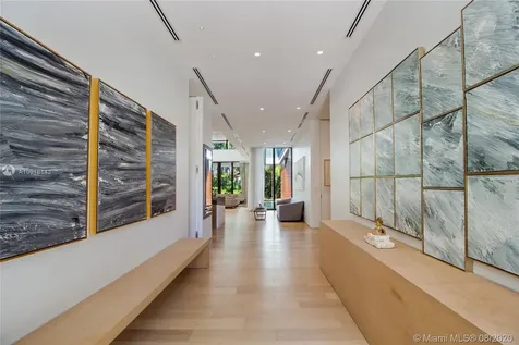 2300 Sunset Drive Miami Beach FL 33140