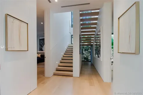 2300 Sunset Drive Miami Beach FL 33140