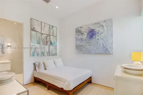 2300 Sunset Drive Miami Beach FL 33140